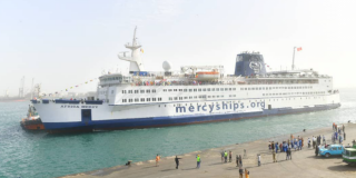 Le bateau-hôpital Mercy est de retour à Dakar pour achever sa mission initiale