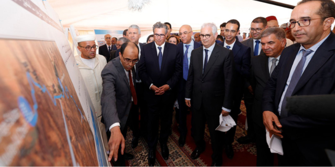 Région de Drâa-Tafilal : les annonces pour la santé faites par Aziz Akhannouch lors d'une visite de terrain