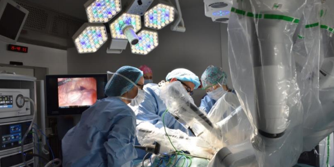 Le CHU de Rennes conforte son expertise en chirurgie mini-invasive, par l'acquisition d'un second robot
